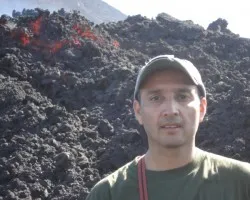 A 20 mts. de la lava