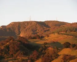 Coloso al Atardecer