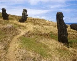 VOLCAN RANORARACU, DONDE SE TALLABAN LOS MOAIS