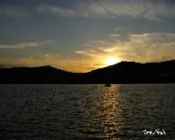 Atardecer en el agua del Sil