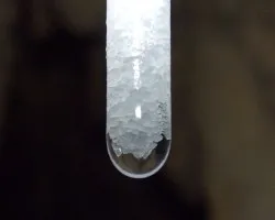 la gota de los minerales