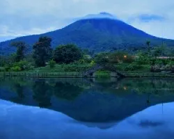 Arenal Reflejado