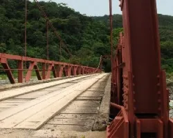 Madera y Acero