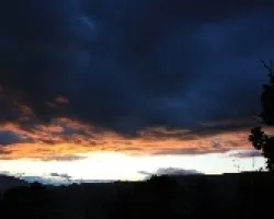 Un raro ocaso