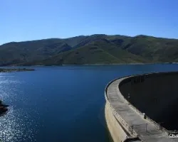 El río Camba y su presa