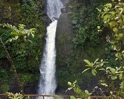 Catarata de La Paz