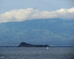 El Mar, La Isla y la Montaña