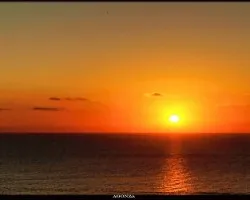 Ocaso en el mar