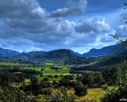 Legada al valle de Orient.