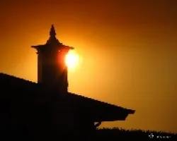 El Sol y la chimenea