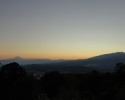 Gigantes atardeciendo