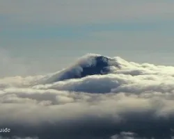 sobre las nubes