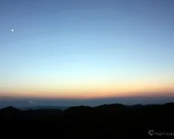 Atardecer con luna
