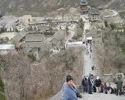 Ana subiendo la gran muralla china
