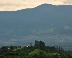 Vista del valle de coto brus