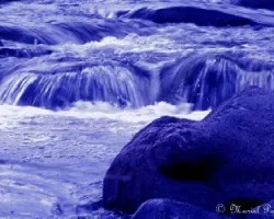 Rio en movimiento