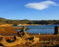 El lecho del río xares