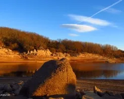 El lecho del río xares 
