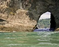 Caverna
