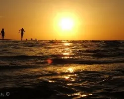Ocaso en el agua