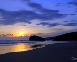 Atardecer en playa grande