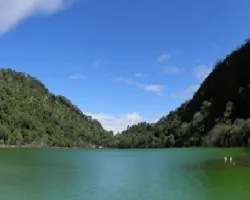 Laguna de alegría